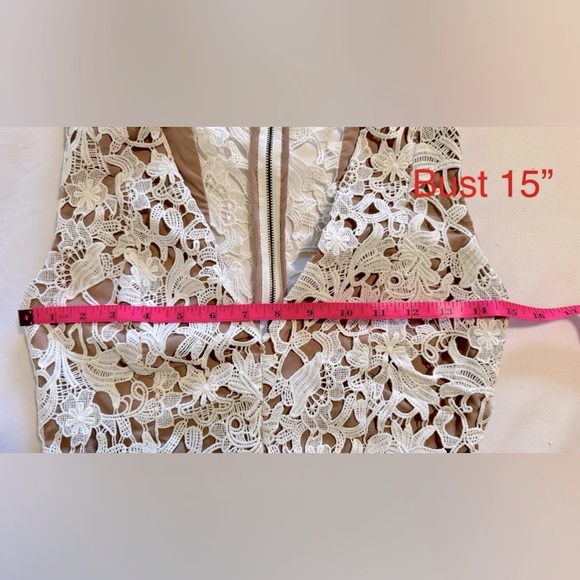 Olivaceous••Lace Crocheted Cropped Tank••small - Picture 6 of 11